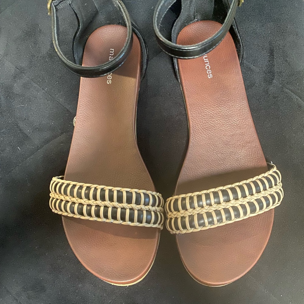 Maurices Black and Tan Braided Strap Women's Sandals Size 9.5